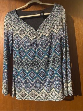 Axcess Blue and White Geometric V-Neck Long Sleeve Top